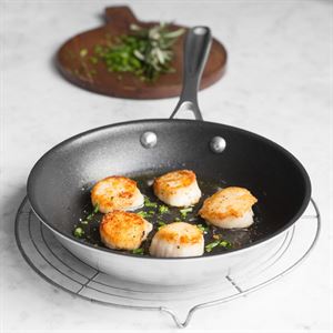 American Kitchen Cookware's 8 inch Premium Nonstick Frying Pan Made in USA